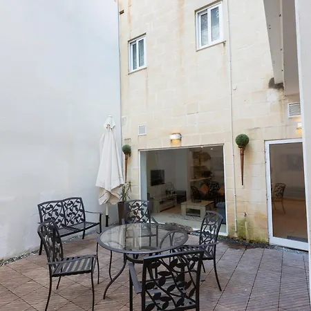 4br In Prime Location Just Off The Promenade By 360 Estates *