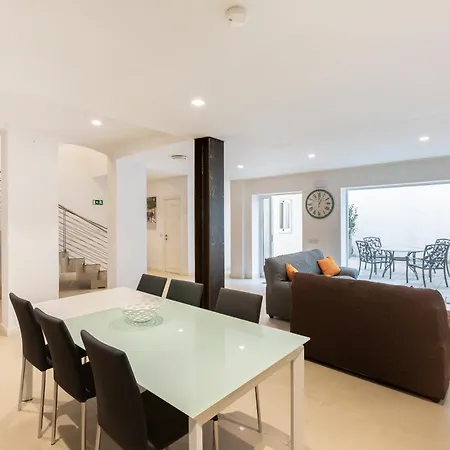 4br In Prime Location Just Off The Promenade By 360 Estates