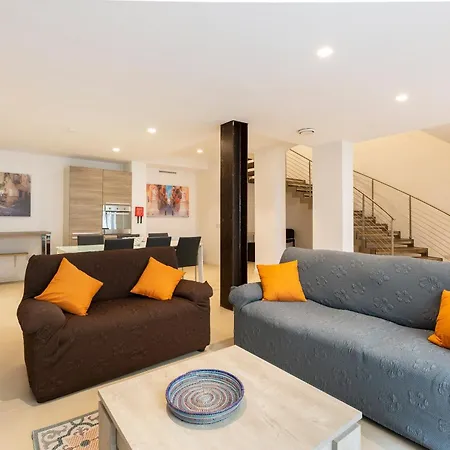 Apartament 4br In Prime Location Just Off The Promenade By 360 Estates