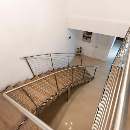 Apartman 4br In Prime Location Just Off The Promenade By 360 Estates