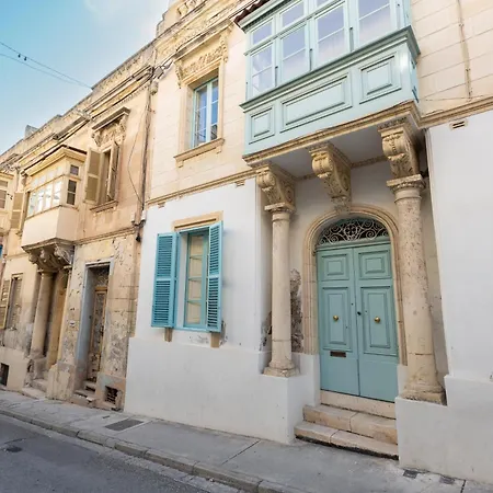 Apartament 4br In Prime Location Just Off The Promenade By 360 Estates *